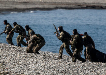 Στην εκπομπή “Με Αρετή και Τόλμη”,η εντατική εκπαίδευση για την 32 Ταξιαρχία Πεζοναυτών