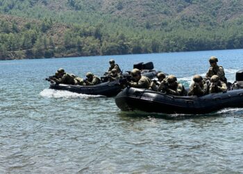 Εγκατάσταση Τούρκων πεζοναυτών της 2ης Ταξιαρχίας στο Ακσάζ…Μια ανάσα απο τη Ρόδο!