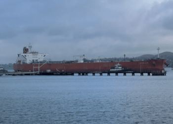 Χτυπήθηκε το Ελληνόκτητο Chios Lion στην Ερυθρά