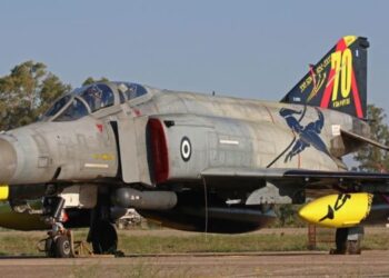 Οι Γερόλυκοι της ΠΑ τα θρυλικά F-4E Phantom II…Παλάβωσαν &  τους Βρετανούς