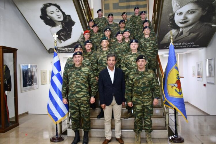 Συνάντηση με τον Διοικητή του Γ’ Σώματος Στρατού….Είχε ο Γκιουλέκας στο Πολεμικό Μουσείο