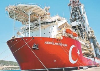 Μια ανάσα απο τη Λέσβο …Το Τουρκικό Abdulhamid Han