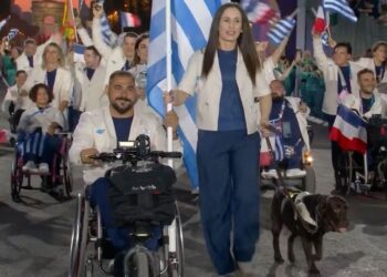 Η Παρέλαση της ελληνικής αποστολής…Στη λεωφόρο των Ηλυσίων Πεδίων