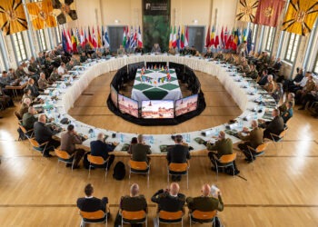 στη 10η Σύνοδο των Αρχηγών των Ευρωπαϊκών Χερσαίων Δυνάμεων…O A/ΓΕΣ