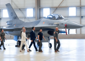 Τα πρώτα μαχητικά αεροσκάφη πολλαπλών ρόλων F-16…Παραδόθηκαν στην Ουκρανία