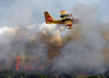 Ανακοίνωση της Π.Υ για τα Εναέρια μέσα που επιχείρησαν  στη Πυρκαγιά στον  Βαρνάβα