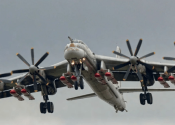 Ρωσικά Τουπόλεφ Tu-95MS στον αέρα…Συναγερμός στην Ουκρανική Αεράμυνα