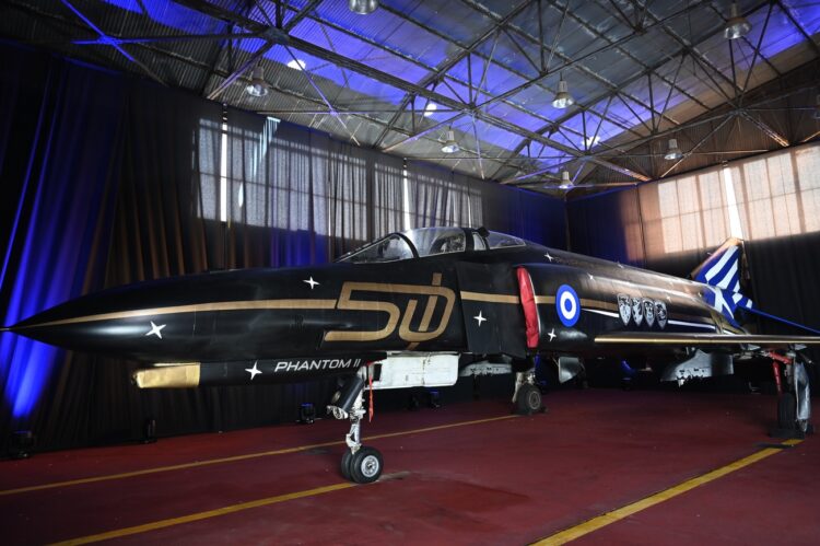 H Πολεμική Αεροπορία γιορτάζει τα 50 χρόνια υπηρεσίας των F-4