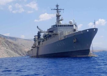 Στο Λουτρό Σφακίων  Κατέπλευσε το ΠΓΥ ΠΡΟΜΗΘΕΥΣ (Α-374) …Και η Φ/Γ ΚΑΝΑΡΗΣ του ΠΝ