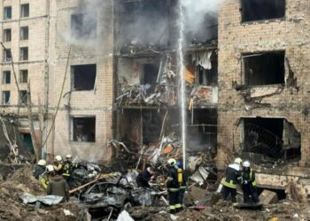 Νέες ρωσικές επιθέσεις στην Ουκρανία – Τουλάχιστον 3 άνθρωποι σκοτώθηκαν