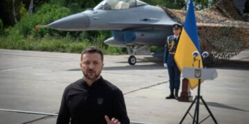 Ο Ζελένσκι απέπεμψε τον διοικητή της Πολεμικής Αεροπορίας μετά τη συντρίβη του αμερικανικού F-16