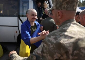 Ανταλλαγές αιχμαλώτων Ρωσία & Ουκρανία – Πάνω από 200 στρατιώτες απελευθερώθηκαν