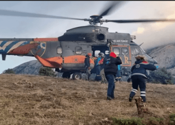 Ολοκληρώθηκε η επιχείρηση της ορειβάτισσας από τον Όλυμπο