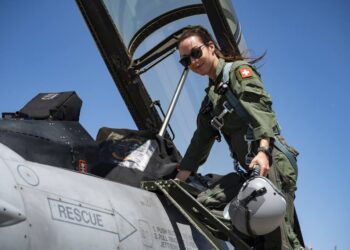 Πλάκωσαν οι Σουηδέζες με  τα  Μαχητικά Saab JAS 39 (Γρύπας) στην 117 ΠΜ της Ανδραβίδας