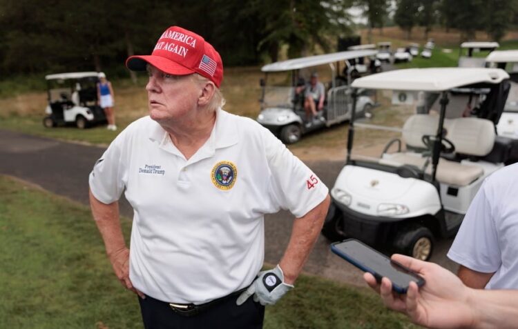 Συνελήφθη ύποπτος με πολυβόλο …κοντά στο γκολφ του Τράμπ