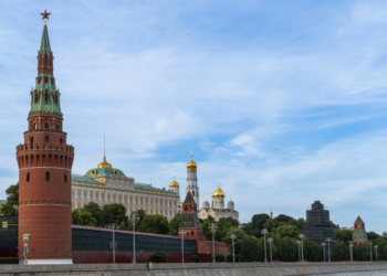 Η Μόσχα απέλασε έξι Βρετανούς διπλωμάτες