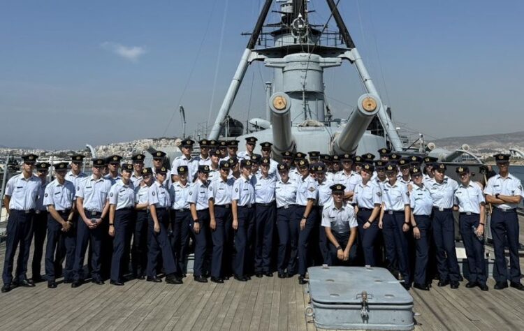 Στο Θωρηκτό “ΑΒΕΡΩΦ”…. οι Δόκιμοι ΙΙης Τάξης της ΣΜΥΑ
