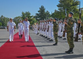 ο Αρχηγός του ΓΕΝ της Ινδίας Admiral Dinesh K Tripathi πραγματοποίησε επίσημη επίσκεψη στην Ελλάδα.