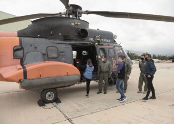 Πτήση Μαθητών με Ελικοφόρα Πτητικά Μέσα της ΠΑ