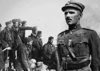 Την νύχτα της 29/30 Οκτωβρίου 1940 ο Δαβάκης με  γραφείς & μάγειρους …Αντεπετίθεται  στο Επταχώρι