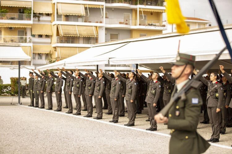 Ορκωμοσία Πρωτοετών Σπουδαστών Τάξεως 2027 της Σχολής Μονίμων Υπαξιωματικών(vid)
