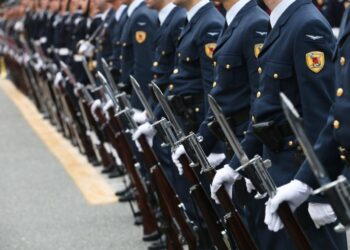 Αλλαγές στις Στρατιωτικές Σχολές: Μισθός 609 ευρώ για τους σπουδαστές – Εισαγωγή από 3 πεδία