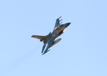 Κύπρος: Ελληνικά F-16 πάνω από τη Λάρνακα για την άσκηση «Ιρις» (φωτό & video)