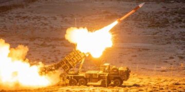 Κίεβο: Επίθεση με υπερηχητικό πύραυλο Kinzhal έπληξε την περιοχή του αεροδρομίου Σταροκοστιαντινίφ