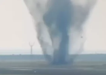 Αμερικανική βόμβα του Β Παγκοσμίου Πολέμου εξερράγη σε αεροδρόμιο της Ιαπωνίας