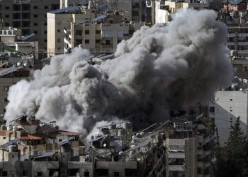 Ισραηλινοί βομβαρδισμοί στα νότια προάστια της Βηρυτού