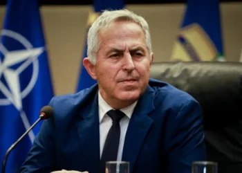 Εκτός Σύριζα και ο Ναύαρχος ε.α Αποσταλάκης