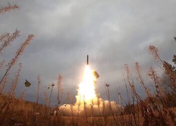 Ρωσικό ΥΠΑΜ: Επιβεβαιώνει το πλήγμα στο Μπριάνσκ  με  6 πυραύλους ATACMS (video)