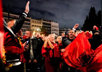 “Κατάληψη του Συντάγματος από Αλβανούς” – Γιόρτασαν την Ημέρα της Ανεξαρτησίας τους