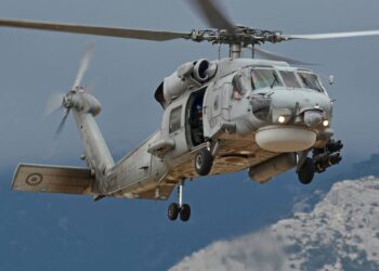 E/Π S70B, Aegean Hawk) του ΠΝ …Σε αεροδιακομιδή 70 ν.μ Ν.Δ της Καλαμάτας (vid)