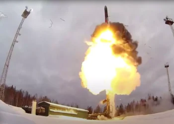 Πούτιν: «Ξεκινά μαζική παραγωγή των πυραύλων Oreshnik»