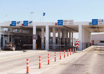 Έβρος: Συνελήφθη οδηγός τροχόσπιτου στους Κήπους για μεταφορά λαθρομεταναστών