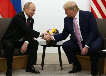 Reuters: O Πούτιν έτοιμος να μιλήσει με τον Τραμπ για κατάπαυση του πυρός στην Ουκρανία