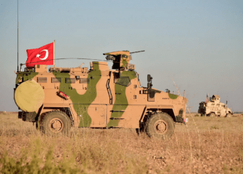 Wall Street Journal: Η Τουρκία συγκεντρώνει στρατεύματα στα σύνορα με τη Συρία