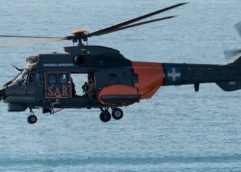 Super Puma της ΠΑ μετέφερε 2 τραυματίες απο δεξαμενόπλοιο ανοιχτά της Χίου