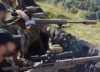 Στην εκπομπή “Με Αρετή και Τόλμη” οι Έλληνες Ελεύθεροι Σκοπευτές της Διοίκησης Ειδικού Πολέμου του ΓΕΕΘΑ