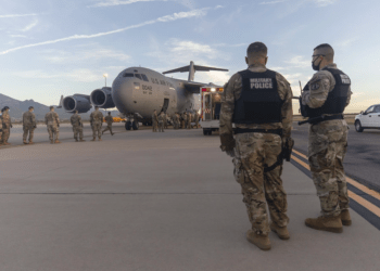 Χιλιάδες Αμερικανοί θα αναπτυχθούν στο Fort  Bliss του Τέξας με εντολή Τράμπ