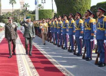 Στην Αίγυπτο ο Αρχηγός του ΓΕΕΦ…Θερμή υποδοχή απο το Στρατηγό των Egyptian Armed Forces