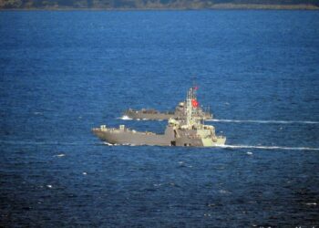 Τουρκικά πολεμικά πλοία στο Στενό της Χίου υπό στενή παρακολούθηση από Ελληνικά Πολεμικά Σκάφη (video)