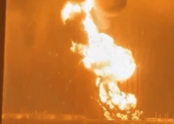 Κατάσταση έκτακτης ανάγκης στη ρωσική πόλη Ένγκελς έπειτα από ουκρανική επίθεση σε αποθήκη πετρελαίου