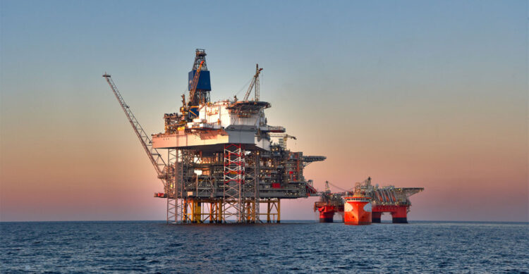 Chevron: Ενδιαφέρον από τον αμερικανικό κολοσσό για επενδύσεις στην Ελλάδα για έρευνα υδρογονανθράκων