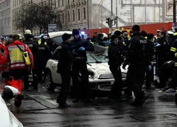 Αυτοκίνητο έπεσε σε κόσμο στο Μόναχο – Αναφορές για 15 τραυματίες