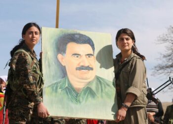 Ο Οτσαλάν καλεί το PKK να καταθέσει τα Όπλα…Η Τουρκία κλείνει & το Κουρδικό