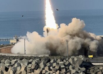 Η Τουρκία πραγματοποίησε νέα δοκιμή του βαλλιστικού πυραύλου Tayfun στη Μαύρη Θάλασσα