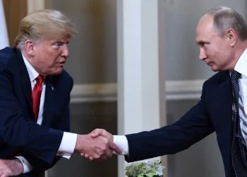 Σε εξέλιξη το τηλεφώνημα Τραμπ – Πούτιν για την Ουκρανία