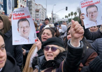 Κατασχέθηκε η κατασκευαστική του εταιρεία του Ιμάμογλου – Διαδηλώσεις στη Κωνσταντινούπολη